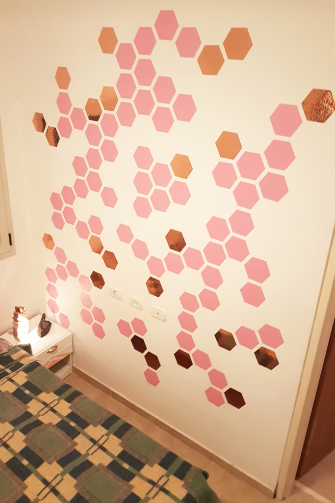 DIY accent wall hexagons