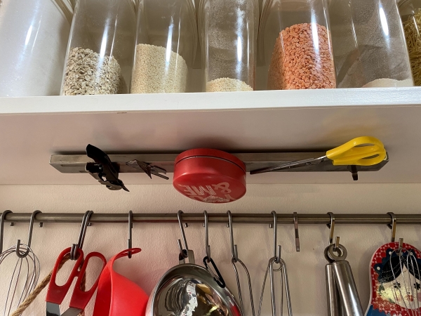 magnet under the shelf